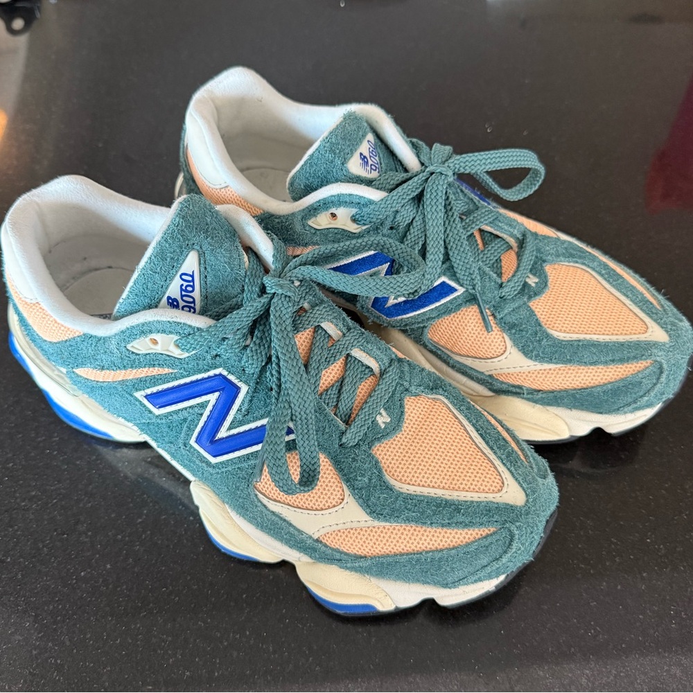 New Balance 9060